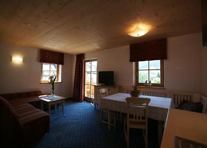 瑟尔多福公寓 * 瑟尔